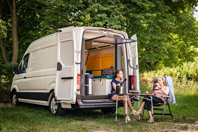 PlugVan Basic – kampiranje ob kombiju
